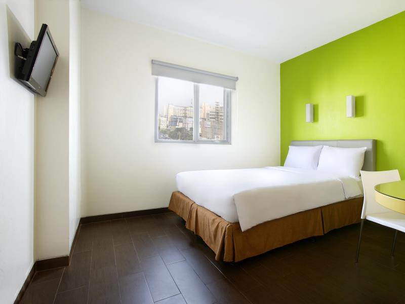 Amaris Hotel Dr. Susilo Grogol Джакарта Экстерьер фото